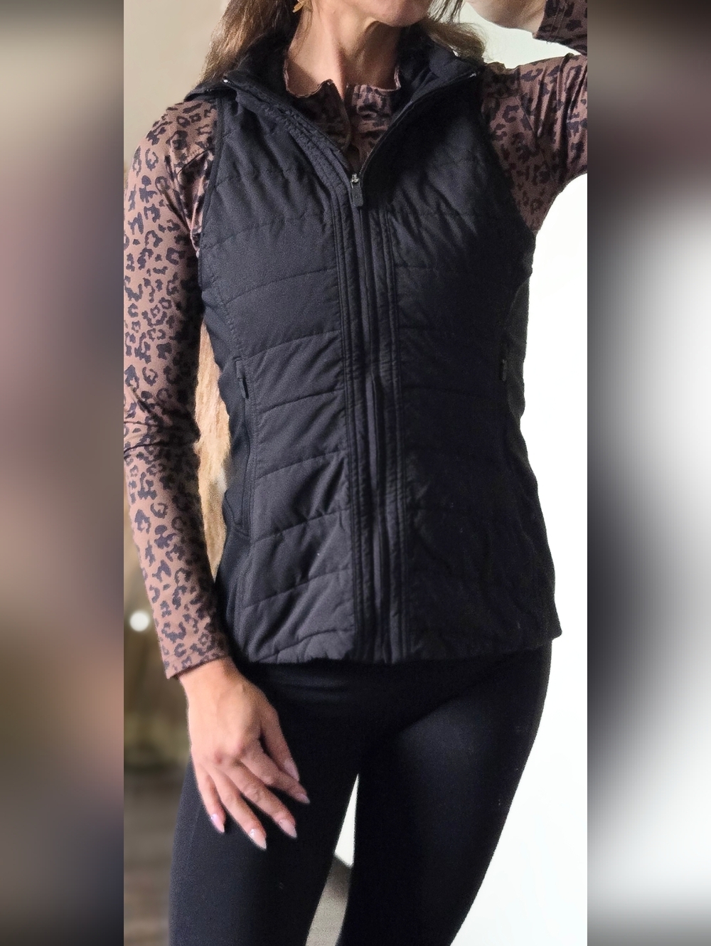 Lululemon Black Hooded Quilted Vest Fitted Athletic Zip Up Size 8 Hiking Running